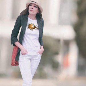 Unisex Graphic Print T-Shirt White Crew Neckline Cotton Tee, Size Medium